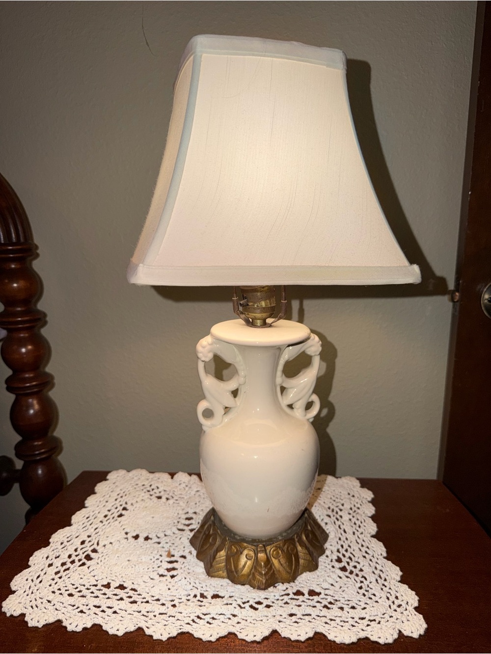 Vintage lamp with brass and porcelain stand 60s 70s cottagecore